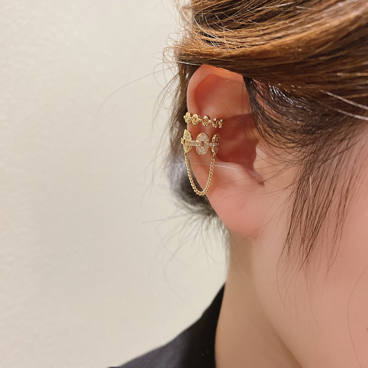 Design Sensation Chain Tassel Painless Ear Clip
