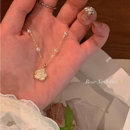 Light Luxury Clavicle Pearl Necklace