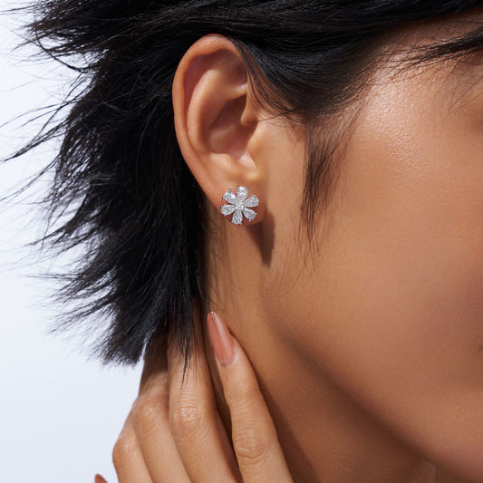 Niche Design Sterling Silver Light Luxury Moissanite Hw Same Snowflake Earrings