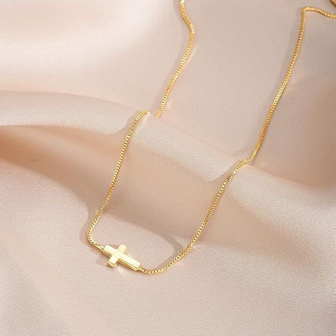 Fashionable Miniature Cross Pendant Necklace