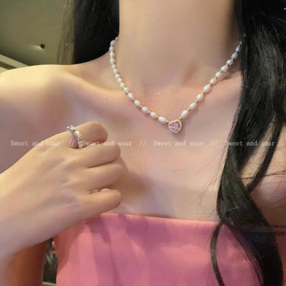 Light Luxury Clavicle Pearl Necklace